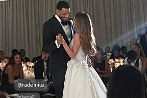 😍七年不痒！罗伯森与瑞秋成婚🎉亚当斯到场祝贺！