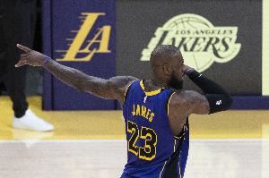 湖记：营造离队恐慌来威胁球队是詹姆斯的老把戏 但现在不管用了