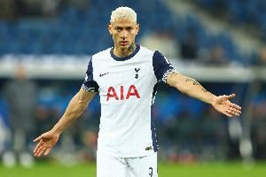 阿邦拉霍：理查利森不足以在热刺效力，他应该和我们一起当评论员