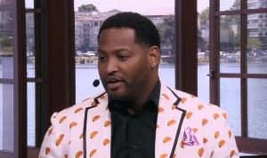 霍里：我们这种角色球员大学时也是头号球星 为湖人夺冠牺牲很多