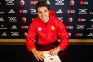 拉门斯：希望帮曼联重回争冠水平，曼联自带的气场就令人震撼