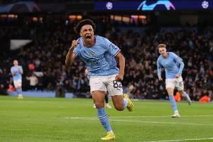 TA：10号位才是刘易斯最擅长的位置，而非此前他踢过的右后卫